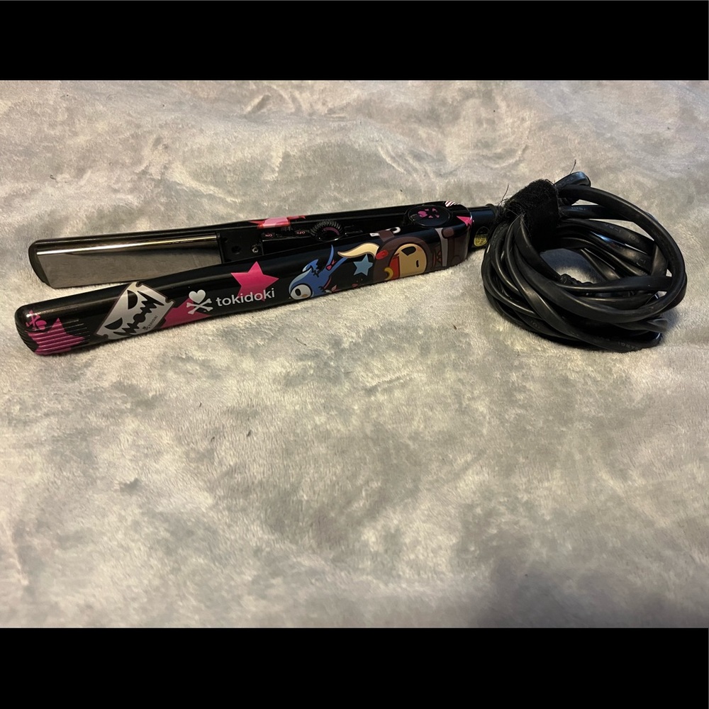 Limited edition rare tokidoki hair straightener